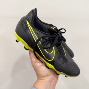 Nike Kids Cleats Soccer Football Size 2Y Black